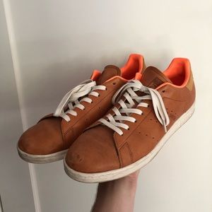 Brown leather men’s adidas stan smith sneakers